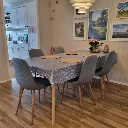 Leilighet I Vakre Omgivelser. Apartment *